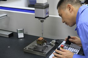三坐標測量機